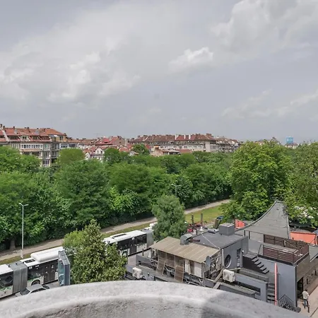 Appartamento 2bd Flamingo Flat With Balcony In Center By Flat Mаnager