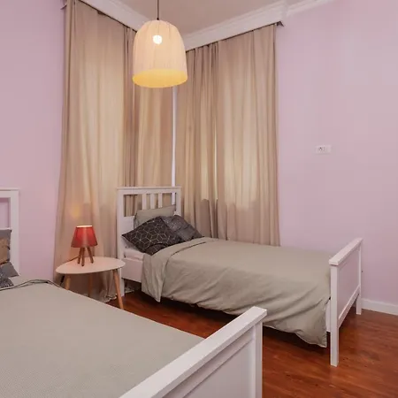 Flamingo Flat /two-bedroom With Balcony\ * صوفيا