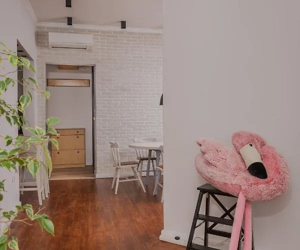 Appartement 2bd Flamingo Flat With Balcony In Center By Flat Mаnager