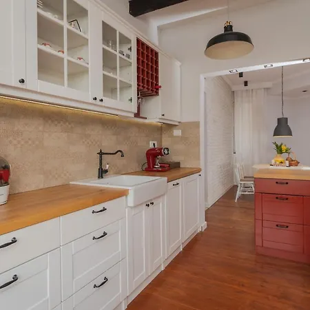 2bd Flamingo Flat With Balcony In Center By Flat Mаnager 아파트 소피아